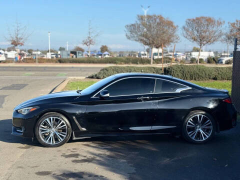 2017 Infiniti Q60