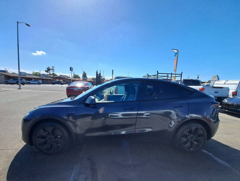 2025 Tesla Model Y Long Range