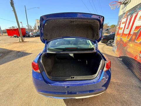 2017 Chrysler 200 Limited Platinum