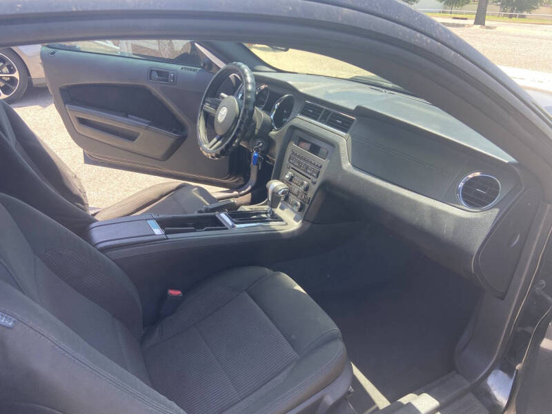 2010 Ford Mustang V6