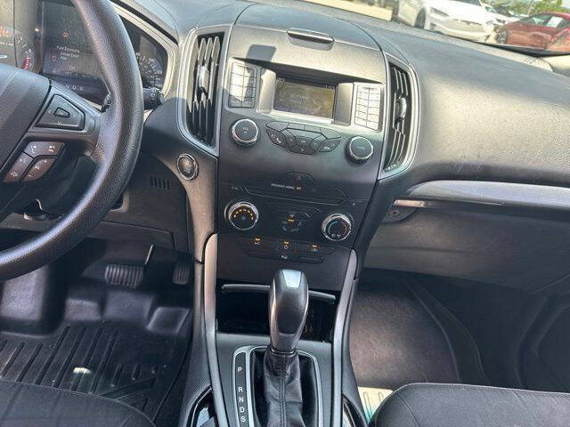 2015 Ford Edge SE