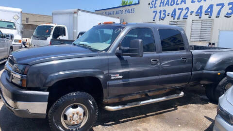 2004 Chevrolet Silverado 3500 for sale at BSA Used Cars in Pasadena TX