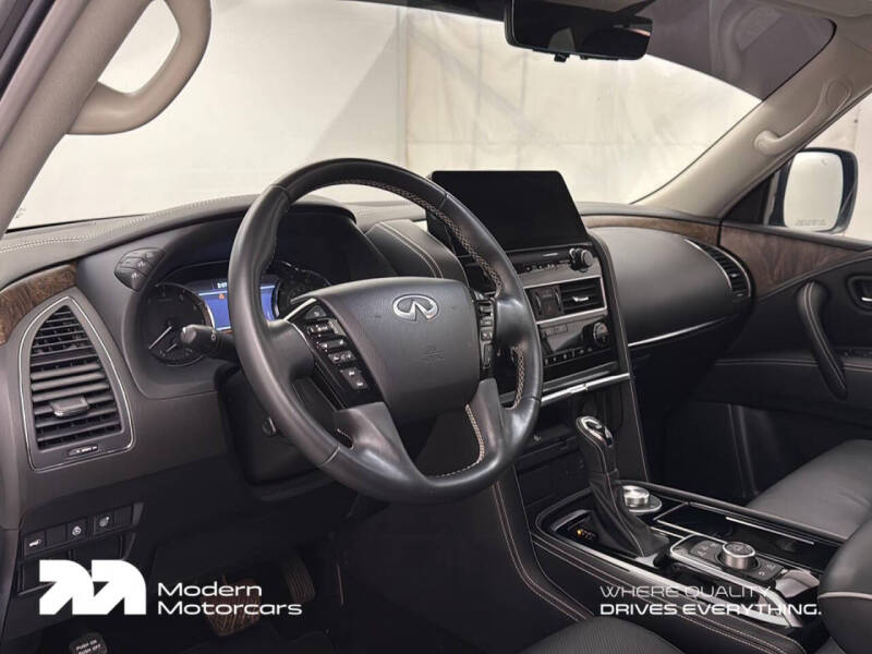 2024 Infiniti QX80 Premium Select