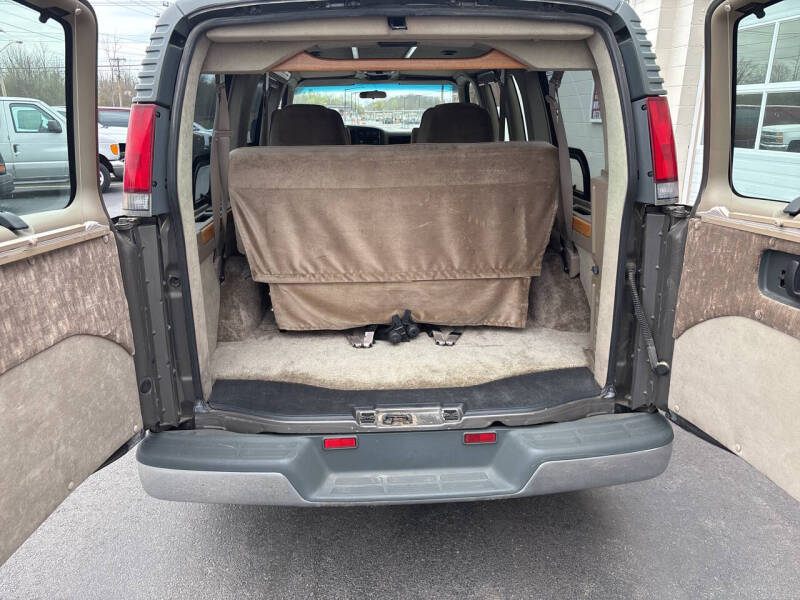 2001 Chevrolet Express