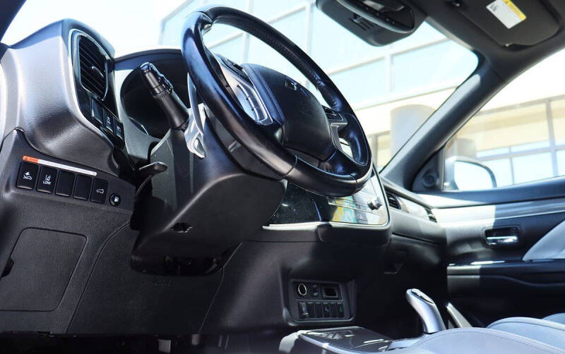 2022 Mitsubishi Outlander PHEV SEL