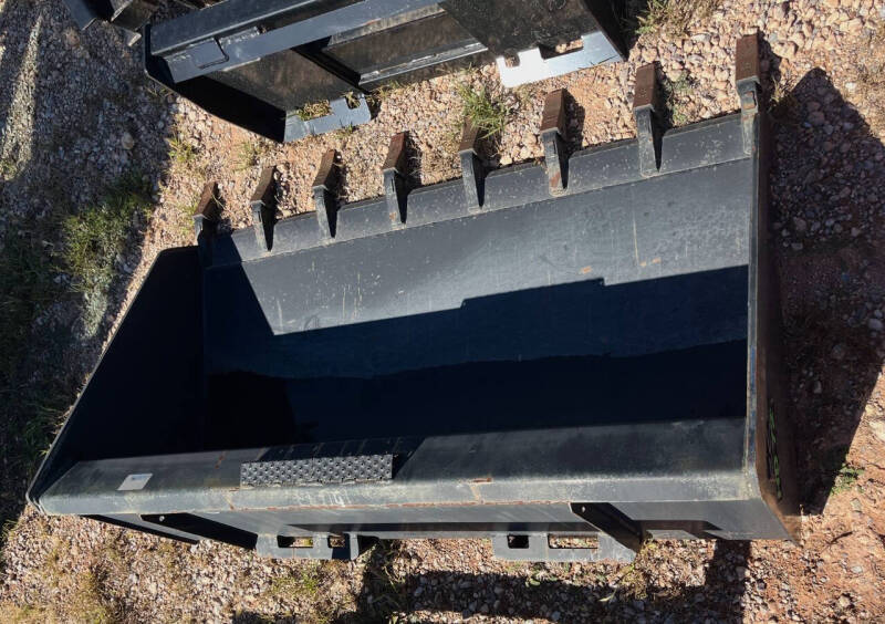 2021 Express Steel 72" HD Tooth Bucket