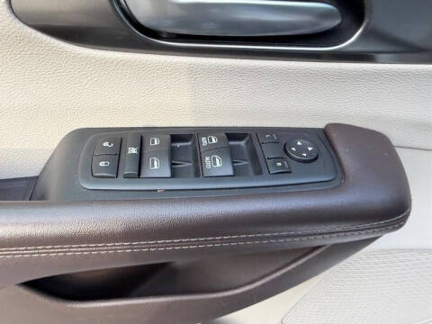 2017 Chrysler Pacifica Touring-L