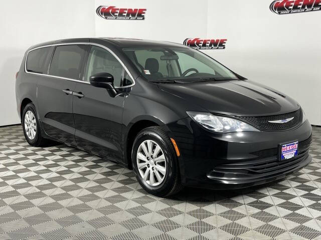 2020 Chrysler Voyager L