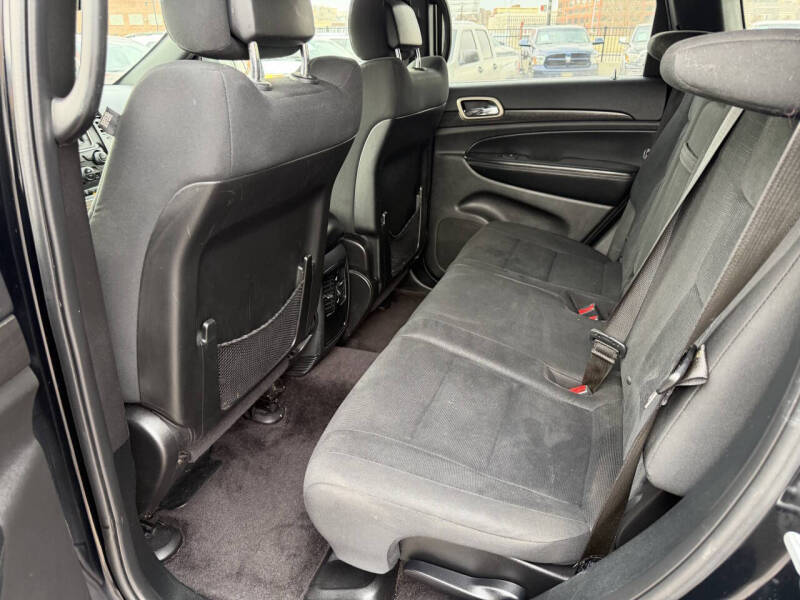 2017 Jeep Grand Cherokee Laredo