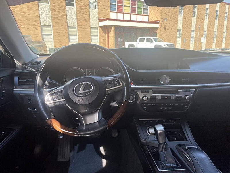 2016 Lexus ES 350