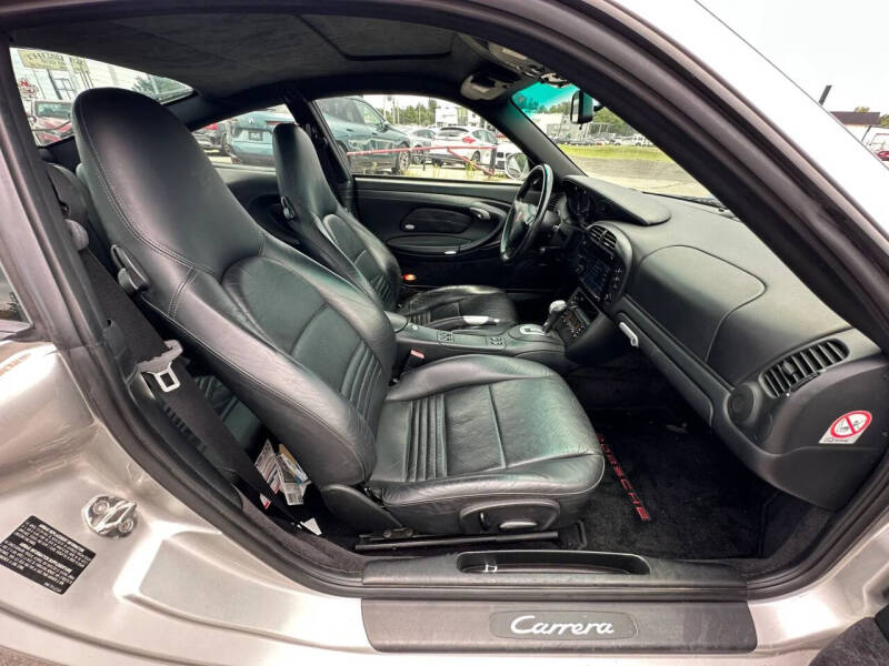 2003 Porsche 911