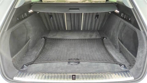 2022 Audi e-tron quattro Premium