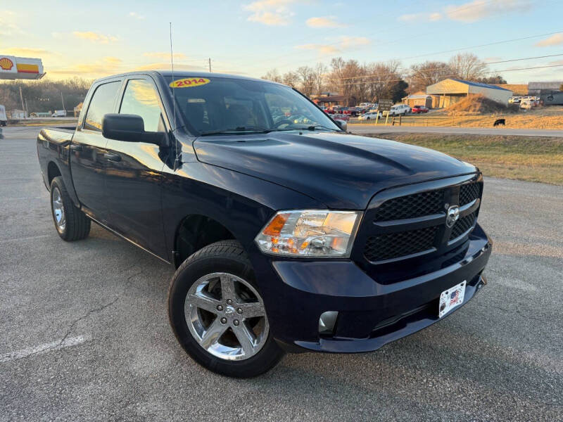 2014 RAM 1500 Express's photo