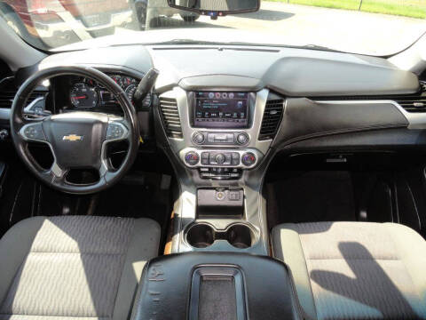 2016 Chevrolet Suburban LS