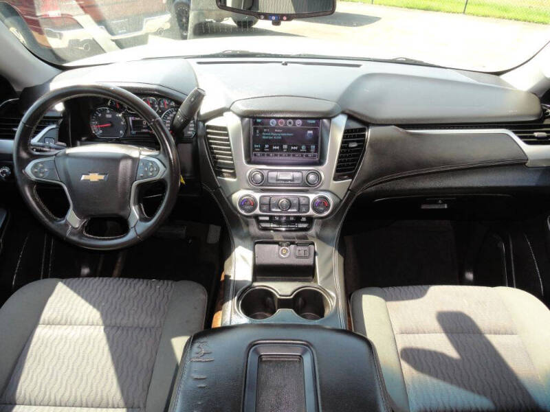 2016 Chevrolet Suburban LS