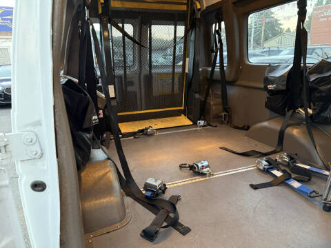 2013 Ford E-Series E-250