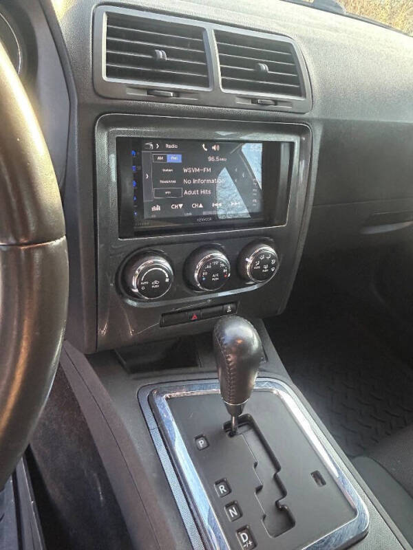 2014 Dodge Challenger SXT