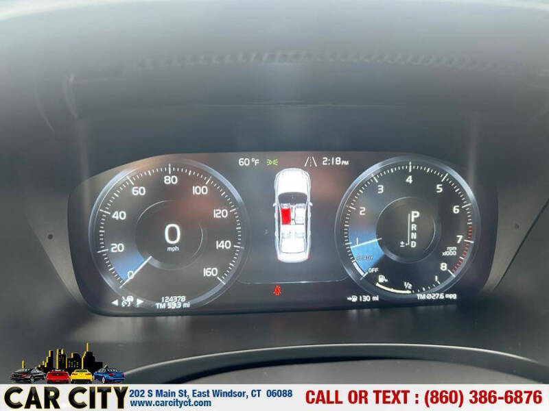 2017 Volvo S90 T6 Momentum