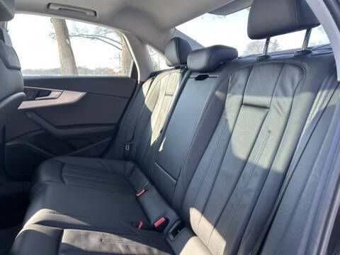 2017 Audi A4 2.0T quattro Premium