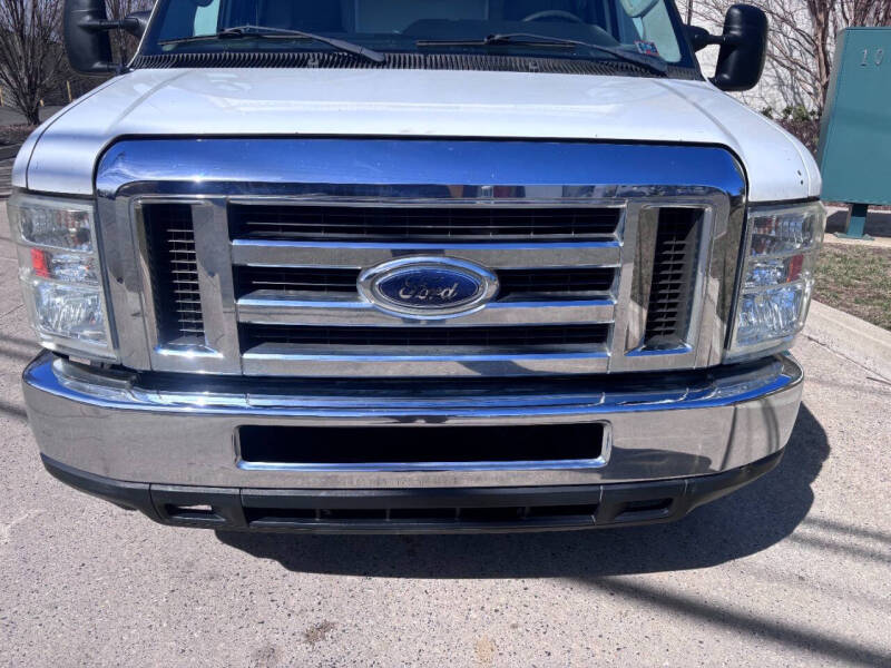 2012 Ford E-Series E-350 SD