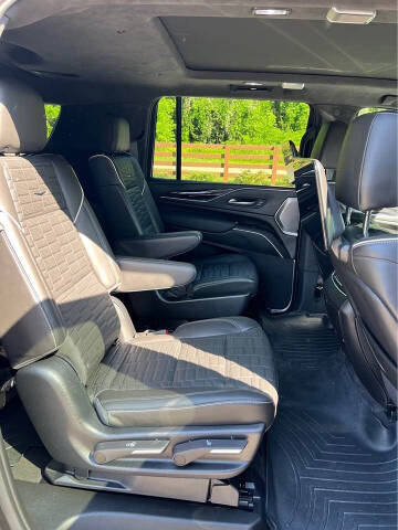 2023 Cadillac Escalade-V ESV