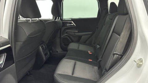 2023 Mitsubishi Outlander ES