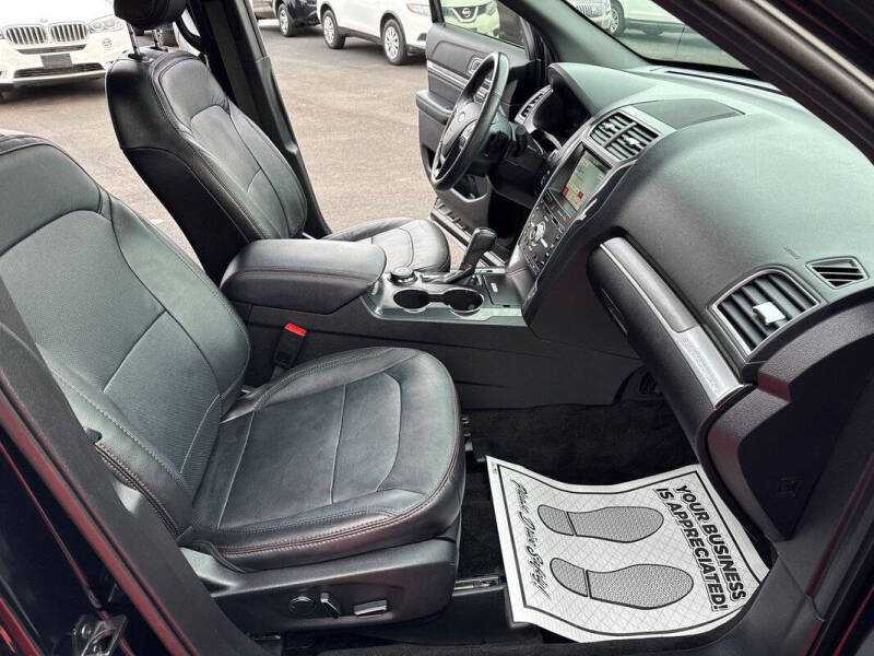 2018 Ford Explorer Sport