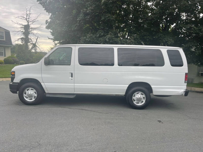 2009 Ford E-Series Wagon E-350 SD XL