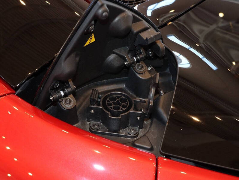 2024 Ferrari 296 GTS