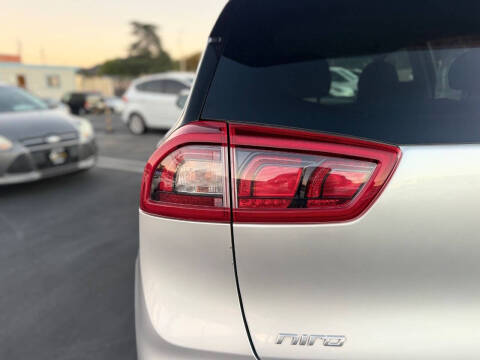 2018 Kia Niro LX