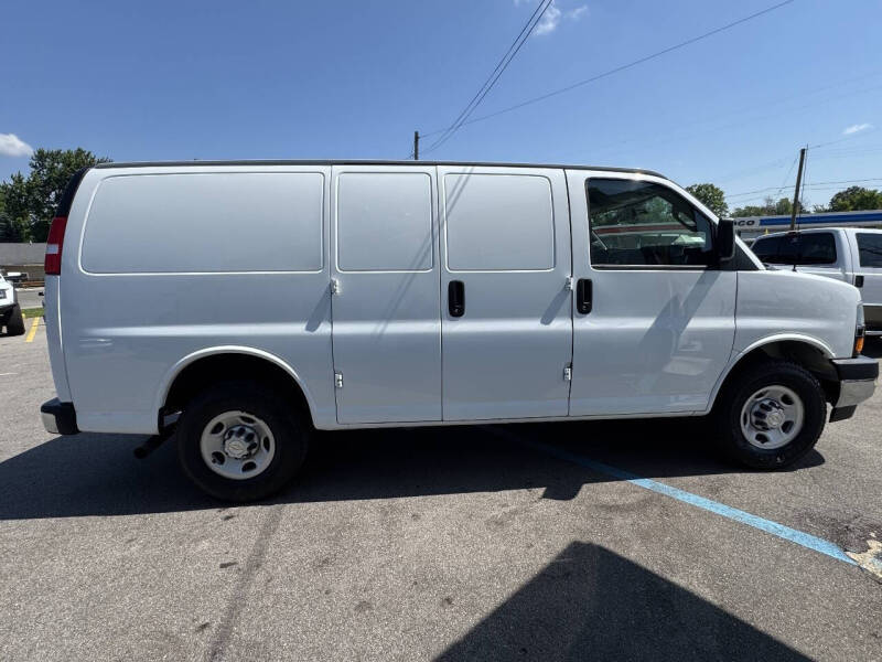 2021 Chevrolet Express 2500
