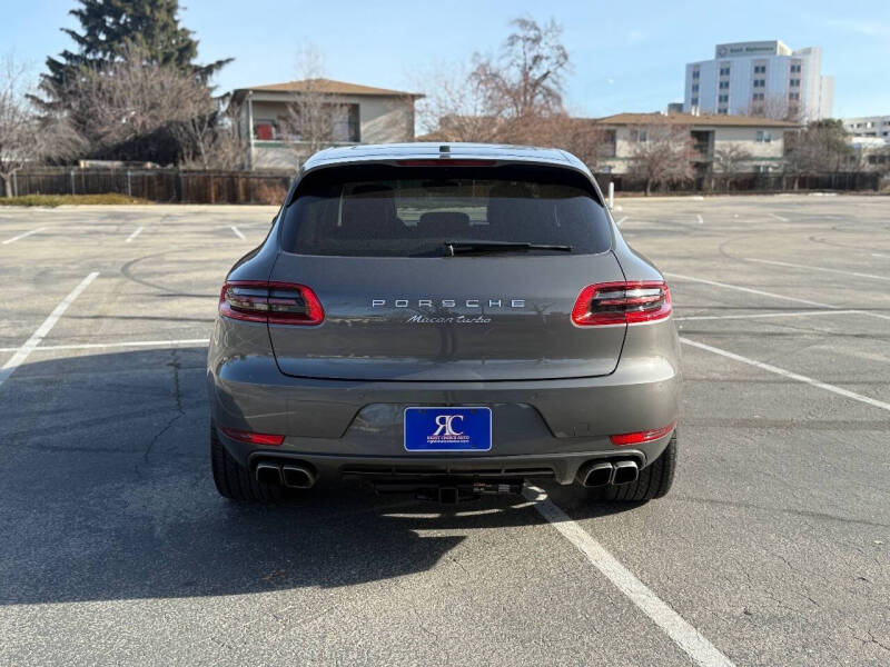 2015 Porsche Macan Turbo