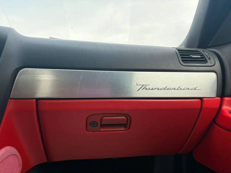 2003 Ford Thunderbird
