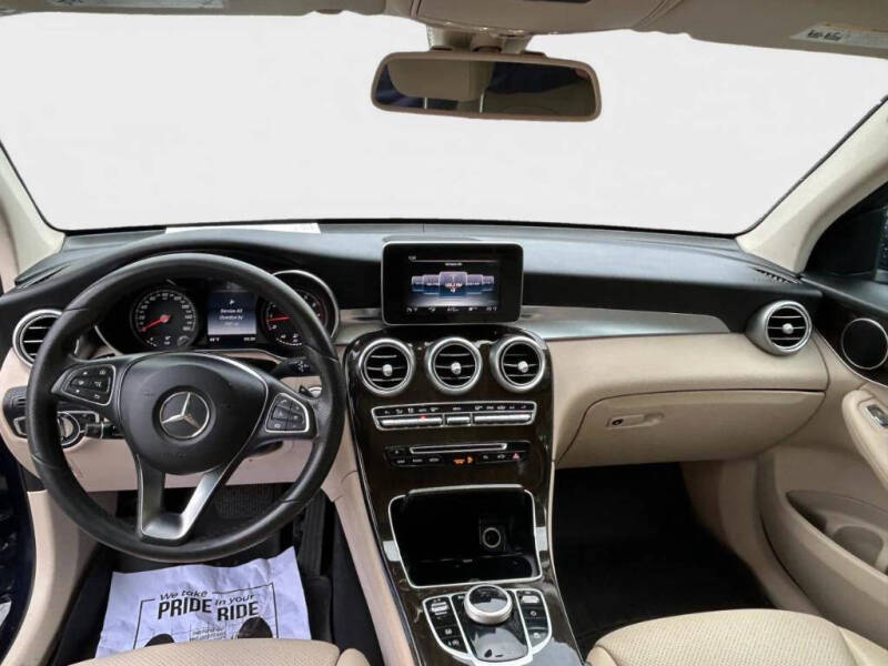 2017 Mercedes-Benz GLC GLC 300