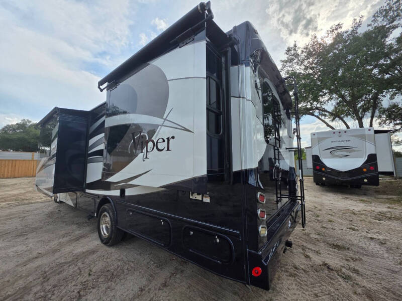 2022 NeXus RV Viper