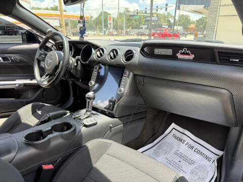 2016 Ford Mustang V6