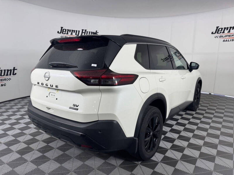 2023 Nissan Rogue SV