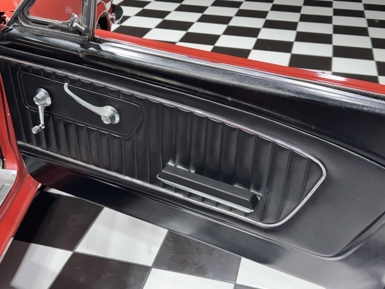 1965 Ford Mustang 32