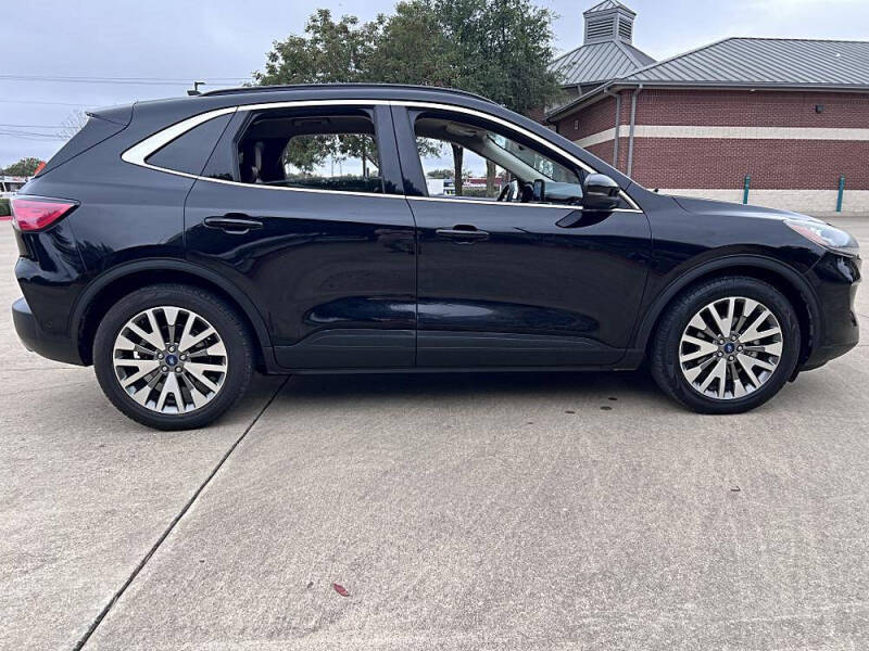 2020 Ford Escape Hybrid Titanium