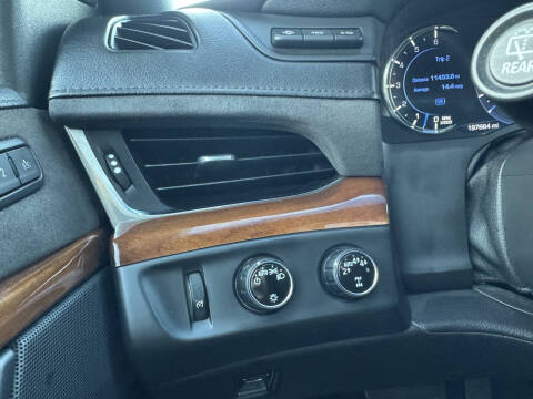 2018 Cadillac Escalade ESV Premium Luxury