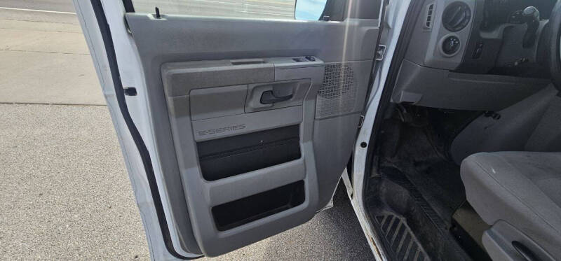 2014 Ford E-Series E-250