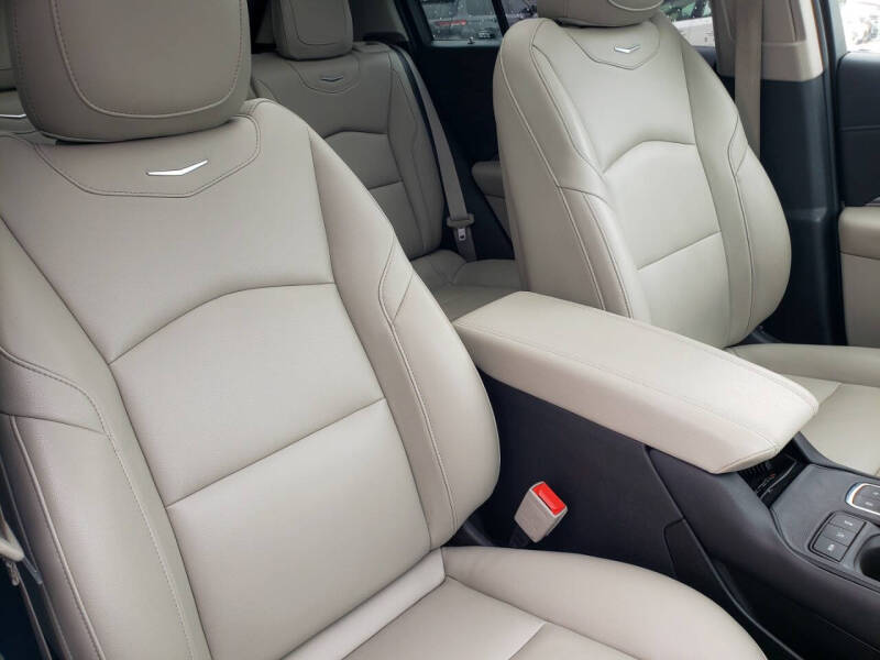 2021 Cadillac XT4 Luxury