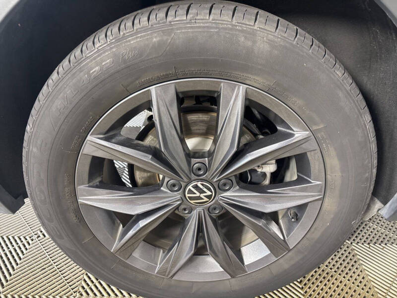 2023 Volkswagen Tiguan SE