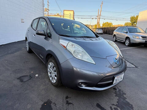 2015 Nissan LEAF S