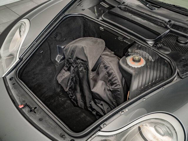 2001 Porsche 911 Carrera