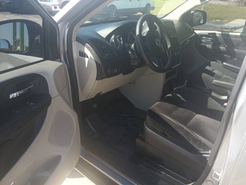 2014 Dodge Grand Caravan SE 30th Anniversary