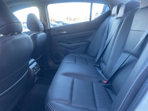 2022 Nissan Altima 2.5 SL