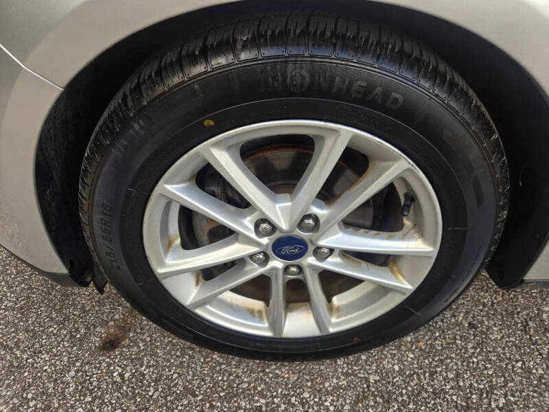2017 Ford Focus SE