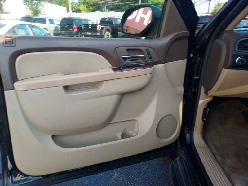 2014 Chevrolet Suburban LT