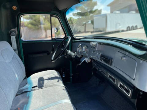 1950 International L110